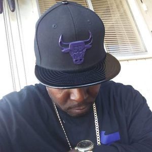 Meet your Posher, Carlo